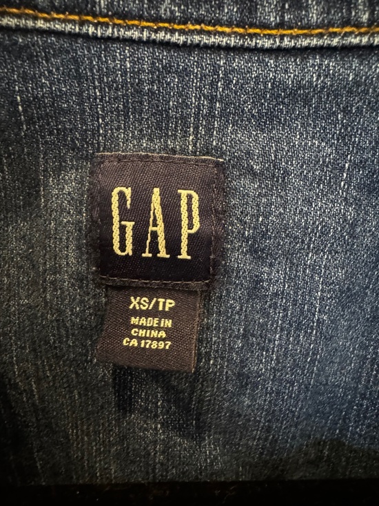 Gap Jean Jacket - Picture 3 of 3